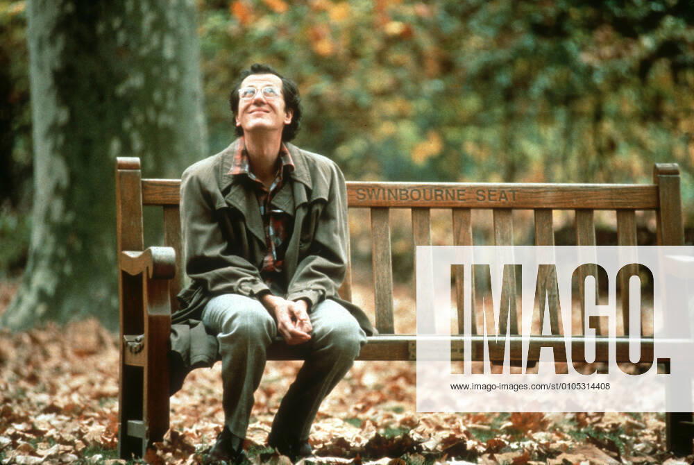 OSCARS. Bester Hauptdarsteller. Preisträger 1991-2000 SHINE GEOFFREY RUSH as David Helfgott. Strictly editorial use only in conjunction with the promotion of the film. Credit line mandatory. This image is copyright of the film company and is supplied under the terms of issue as film still. No commercial or book cover use permitted without prior consent from the film company. Mandatory credit line: Image courtesy Ronald Grant Archive Mary Evans