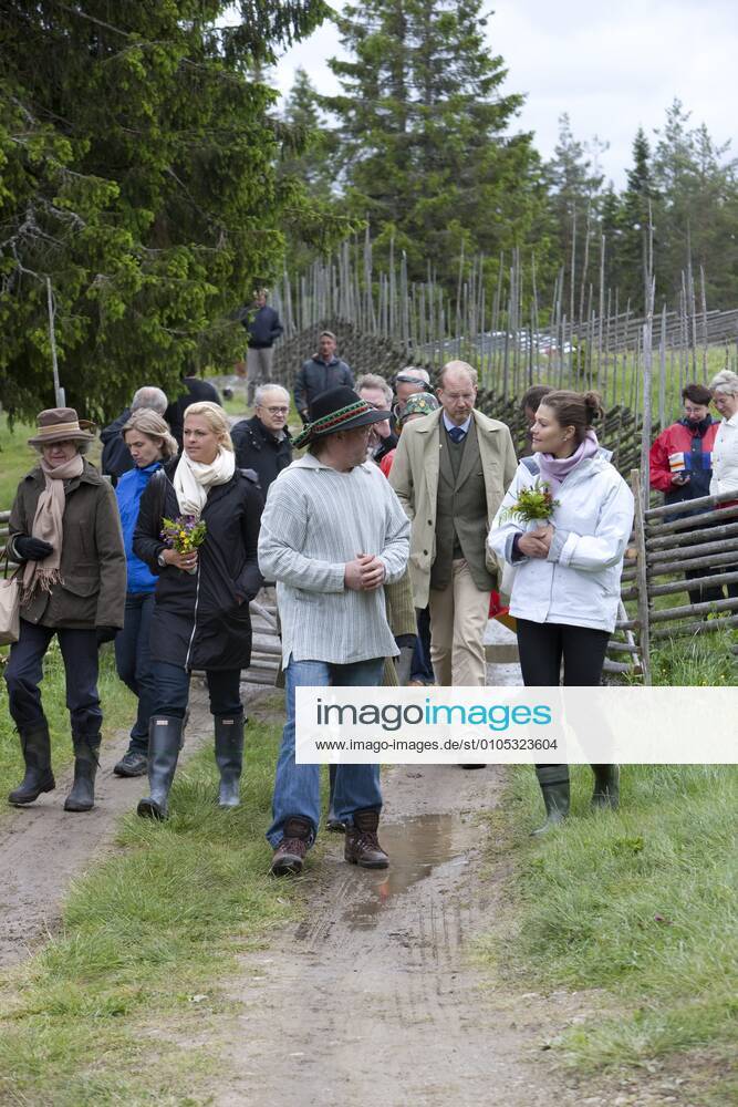 Crown Princess Victoria and Princess Madeleine Visit to the summer pasture forests, Gävleborg 2009 06 15 c Charles Hammarsten IBL royal house Sweden
