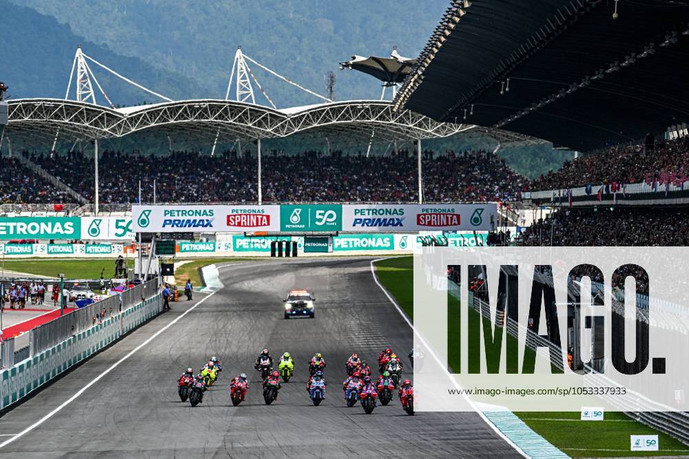 Races of Petronas Grand Prix of Malaysia of MotoGP at Sepang Circuit. November 03 2024 In picture: start race Carreras del Gran Premio de MotoGP de Malasia en el Circuito Internacional de Sepang. 03 de Noviembre de 2024 POOL MotoGP.com Cordon Press Images will be for editorial use only. Mandatory credit: MotoGP.com Cordon Press