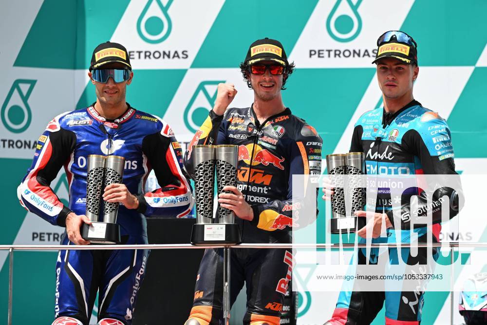Races of Petronas Grand Prix of Malaysia of MotoGP at Sepang Circuit. November 03 2024 In picture: Moto2 Celestino Vietti , Jorge Navarro and Joe Roberts Carreras del Gran Premio de MotoGP de Malasia en el Circuito Internacional de Sepang. 03 de Noviembre de 2024 POOL MotoGP.com Cordon Press Images will be for editorial use only. Mandatory credit: MotoGP.com Cordon Press