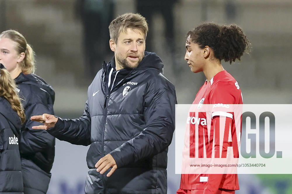 , Google Pixel Frauen-Bundesliga, VfL Wolfsburg vs SC Freiburg, AOK Stadion am 03. November 2024 in Wolfsburg, Deutschland. (Foto von Marco Steinbrenner DeFodi Images) , Google Pixel Frauen-Bundesliga, VfL Wolfsburg vs SC Freiburg, AOK Stadion, November 3, 2024 in Wolfsburg, Germany. (Photo by Marco Steinbrenner DeFodi Images) DFB DFL REGULATIONS PROHIBIT ANY USE OF PHOTOGRAPHS AS IMAGE SEQUENCES AND OR QUASI-VIDEO. not used in POL SRB CRO FRA GBR NED ITA USA Defodi-108_wolf_frei_20240311_128