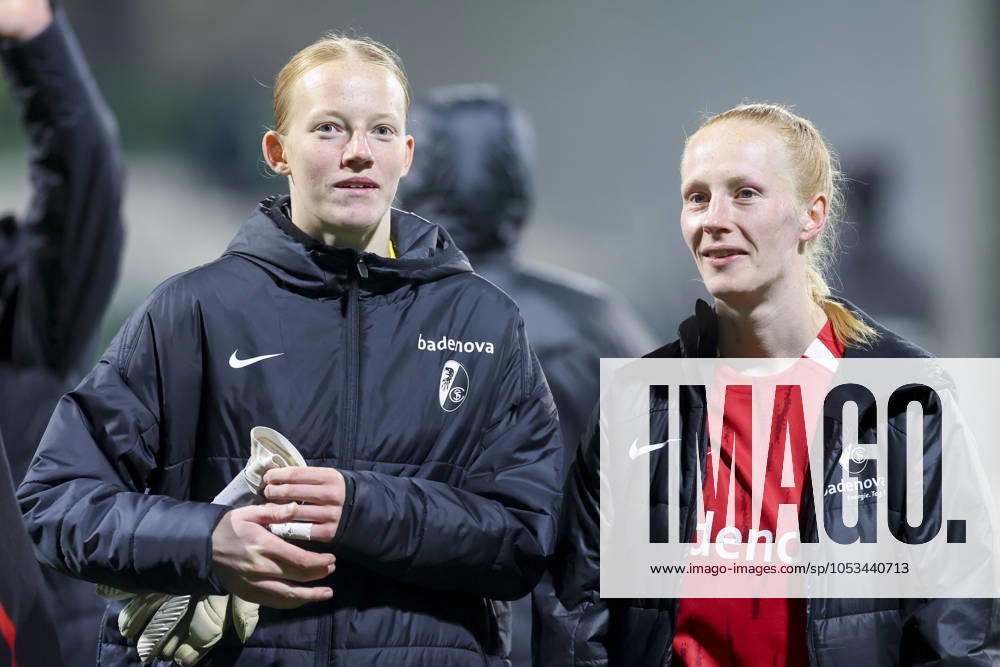 , Google Pixel Frauen-Bundesliga, VfL Wolfsburg vs SC Freiburg, AOK Stadion am 03. November 2024 in Wolfsburg, Deutschland. (Foto von Marco Steinbrenner DeFodi Images) , Google Pixel Frauen-Bundesliga, VfL Wolfsburg vs SC Freiburg, AOK Stadion, November 3, 2024 in Wolfsburg, Germany. (Photo by Marco Steinbrenner DeFodi Images) DFB DFL REGULATIONS PROHIBIT ANY USE OF PHOTOGRAPHS AS IMAGE SEQUENCES AND OR QUASI-VIDEO. not used in POL SRB CRO FRA GBR NED ITA USA Defodi-108_wolf_frei_20240311_136
