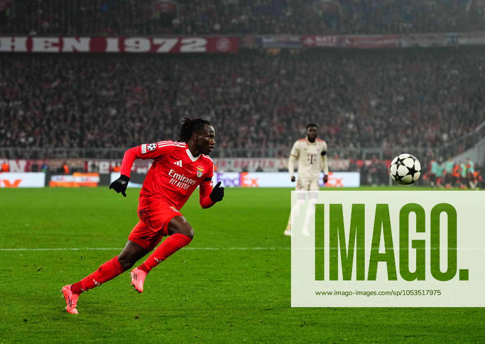 November 06 2024: Issa Kabore of Benfica controls the ball during a Champions League Round 4 game, Bayern Munich versus Benfica, at Allianz Areana, Munich, Germany. CSM Munich Germany - ZUMAc04_ 20241106_zma_c04_372
