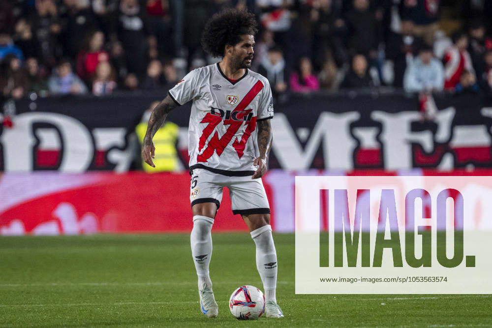 Rayo Vallecano vs UD Las Palmas - La Liga EA Sports 2024 25 Aridane Hernandez of Rayo Vallecano in action with the ball during the La Liga EA Sports 2024 25 football match between Rayo Vallecano vs UD Las Palmas at Estadio de Vallecas on November 08, 2024 in Madrid, Spain. Madrid Estadio de Vallecas Madrid Spain
