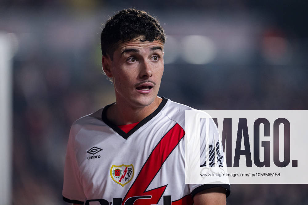 Rayo Vallecano vs UD Las Palmas - La Liga EA Sports 2024 25 Sergio Camello of Rayo Vallecano seen during the La Liga EA Sports 2024 25 football match between Rayo Vallecano vs UD Las Palmas at Estadio de Vallecas on November 08, 2024 in Madrid, Spain. Madrid Estadio de Vallecas Madrid Spain