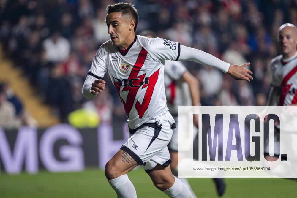 Rayo Vallecano vs UD Las Palmas - La Liga EA Sports 2024 25 Oscar Trejo of Rayo Vallecano in action with the ball during the La Liga EA Sports 2024 25 football match between Rayo Vallecano vs UD Las Palmas at Estadio de Vallecas on November 08, 2024 in Madrid, Spain. Madrid Estadio de Vallecas Madrid Spain