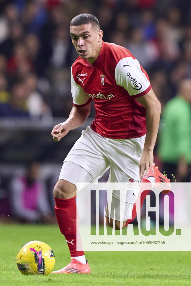 Sporting Clube de Braga v Sporting Clube de Portugal - Liga Portugal Betclic Amine El Ouazzani of SC Braga is in action during the Liga Portugal Betclic match between SC Braga and Sporting CP at Estadio Municipal de Braga in Braga, Portugal, on November 10, 2024. Braga, Portugal Portugal