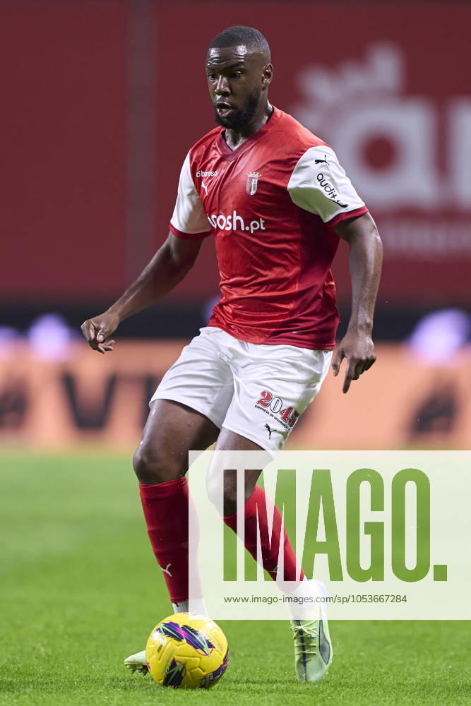 Sporting Clube de Braga v Sporting Clube de Portugal - Liga Portugal Betclic Sikou Niakate of SC Braga is in action during the Liga Portugal Betclic match between SC Braga and Sporting CP at Estadio Municipal de Braga in Braga, Portugal, on November 10, 2024. Braga, Portugal Portugal