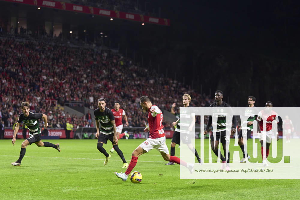 Sporting Clube de Braga v Sporting Clube de Portugal - Liga Portugal Betclic Ricardo Horta of SC Braga shoots on goal and scores his team s second goal during the Liga Portugal Betclic match between SC Braga and Sporting CP at Estadio Municipal de Braga in Braga, Portugal, on November 10, 2024. Braga, Portugal Portugal