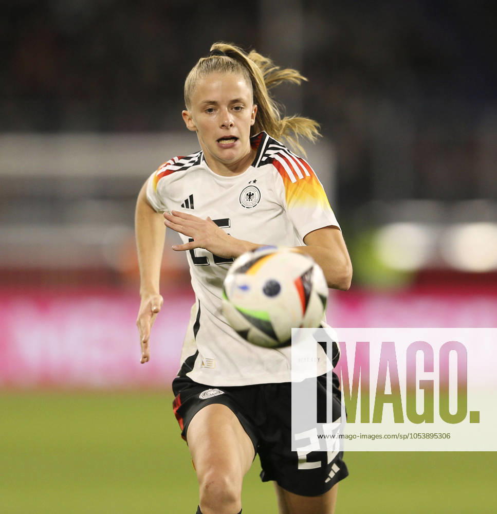 Foto : Vivien ENDEMANN ( GER ) Fussball international, Frauen Länderspiel in Duisburtg am Mo. 28.10.2024 Deutschland - Australien 1 - 2