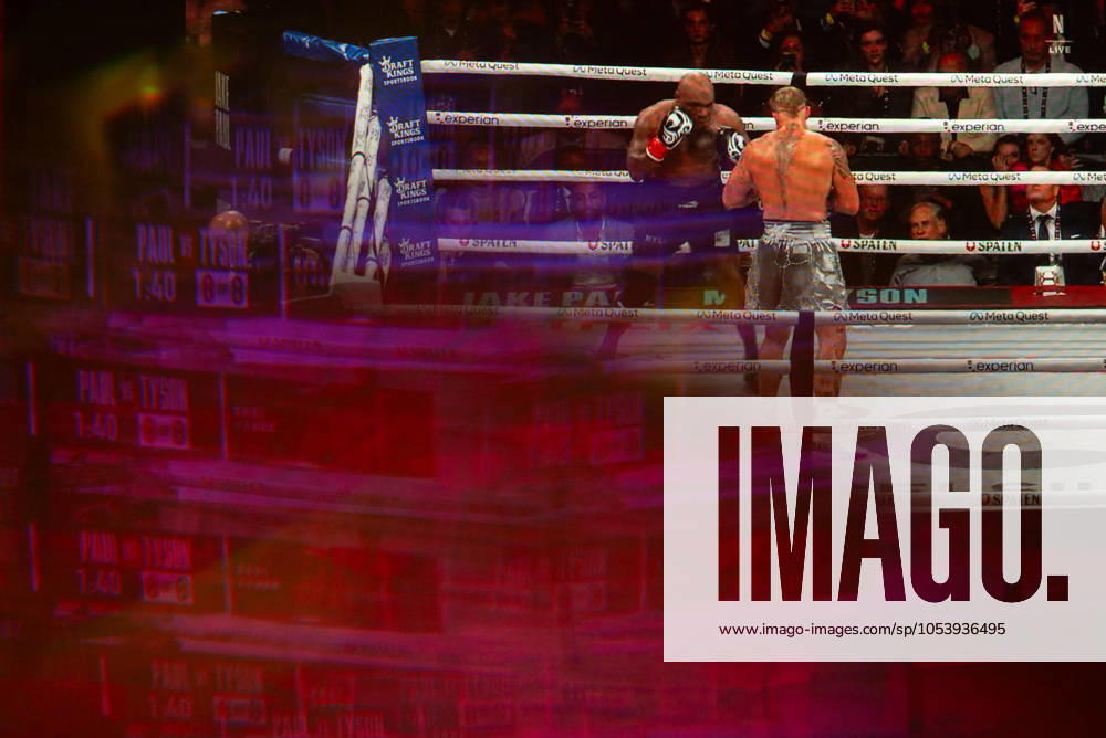 Reflections of the Paul, Tyson fight as viewed online presented by Netflix. Jake Paul wins the fight against Mike Tyson by unanimous decision after a full eight-round heavyweight match in AT&T Stadium in front of 70,000 fans on Friday. Hosted onine by Netflix with an estimated tens of millions of viewers. Manhattan USA - ZUMAt152 20241116_znp_t152_016