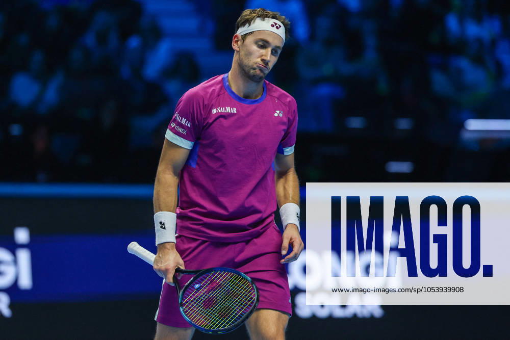TENNIS - Internazionali di Tennis - Nitto ATP, Tennis Herren Finals - Ruud vs Rublev Casper Ruud of Norway reacts during Men s Singles Group Stage match against Andrey Rublev of Russia on day six of the Nitto ATP Finals 2024 at Inalpi Arena. Casper Ruud wins 6-4, 5-7, 6-2 over Andrey Rublev Turin Italy