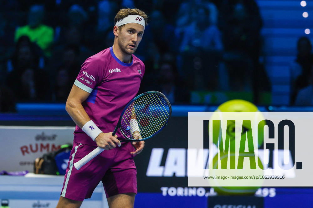 TENNIS - Internazionali di Tennis - Nitto ATP, Tennis Herren Finals - Ruud vs Rublev Casper Ruud of Norway celebrates during Men s Singles Group Stage match against Andrey Rublev of Russia on day six of the Nitto ATP Finals 2024 at Inalpi Arena. Casper Ruud wins 6-4, 5-7, 6-2 over Andrey Rublev Turin Italy