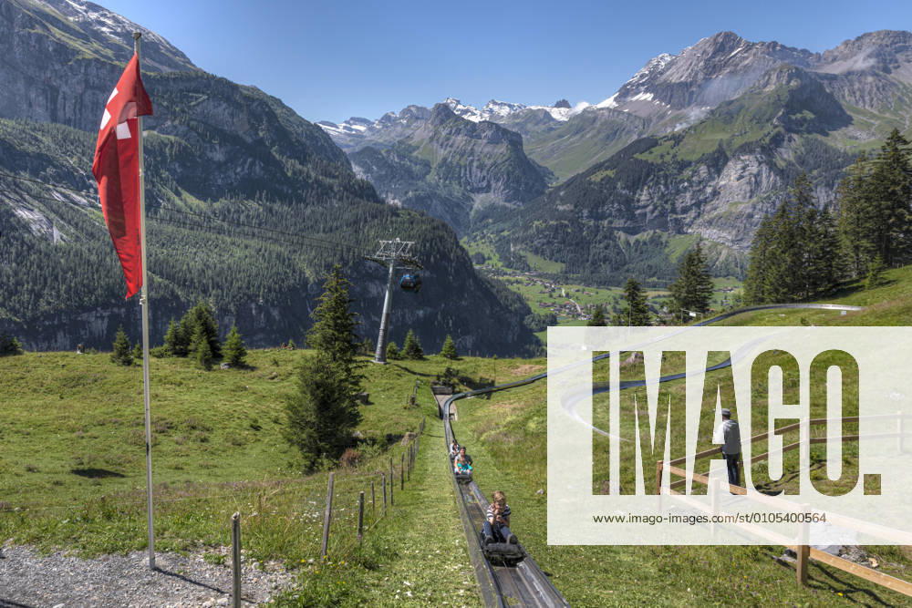 IMAGO Creative: Sommer, In den Bergen Oeschinen Lake, Kandersteg, Bern, Switzerland, Europe