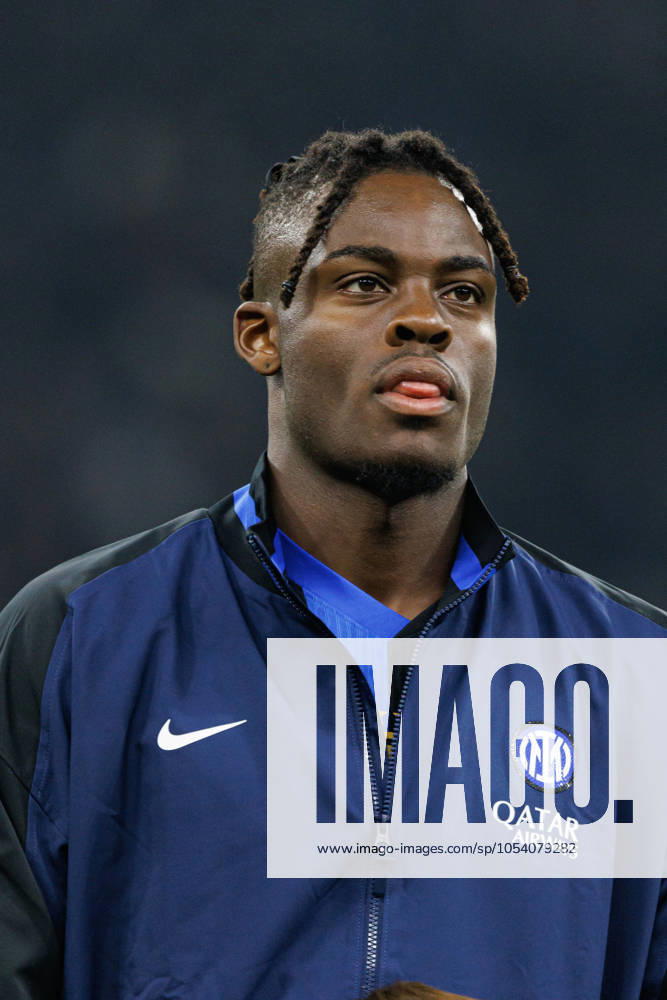 Yann Bisseck seen during UEFA Champions League game between teams of Internazionale Milano and Arsenal FC (Maciej Rogowski) Milan San Siro Italy