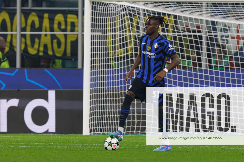 Yann Bisseck seen during UEFA Champions League game between teams of Internazionale Milano and Arsenal FC (Maciej Rogowski) Milan San Siro Italy