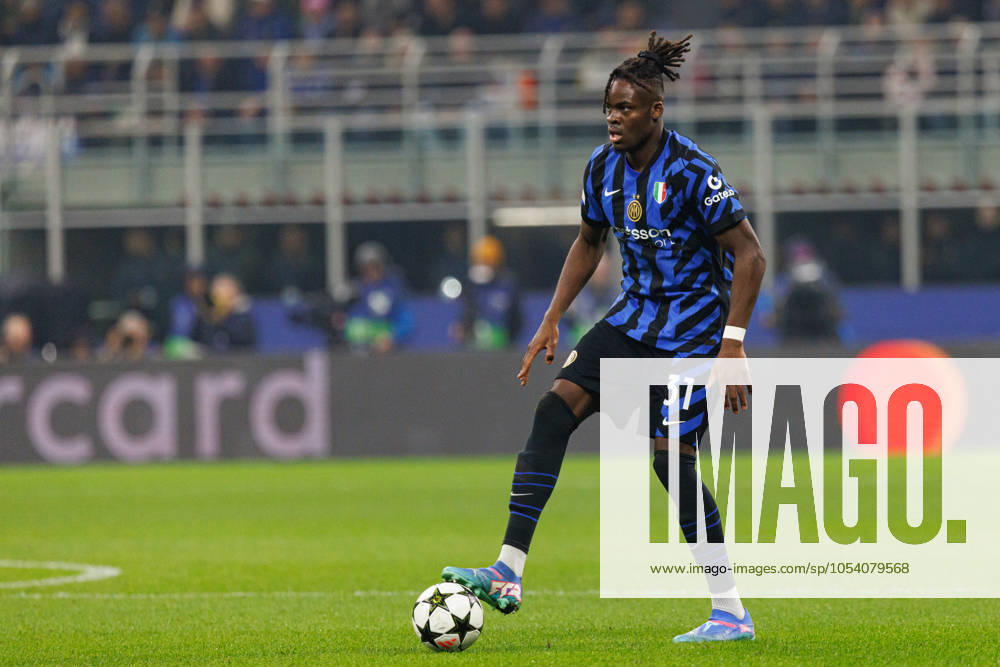 Yann Bisseck seen during UEFA Champions League game between teams of Internazionale Milano and Arsenal FC (Maciej Rogowski) Milan San Siro Italy