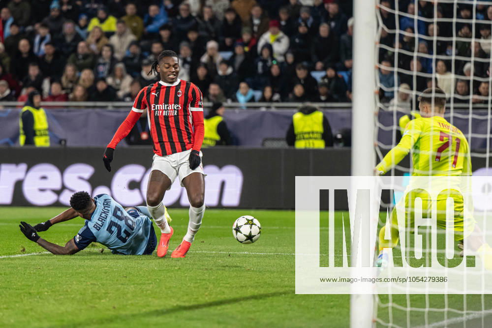 Rafael Leao in a scoring chance during UEFA Champions league match, SK Slovan Bratislava - AC Milan , 26. november 2024, Tehelne pole Stadium, Bratislava, Slovakia