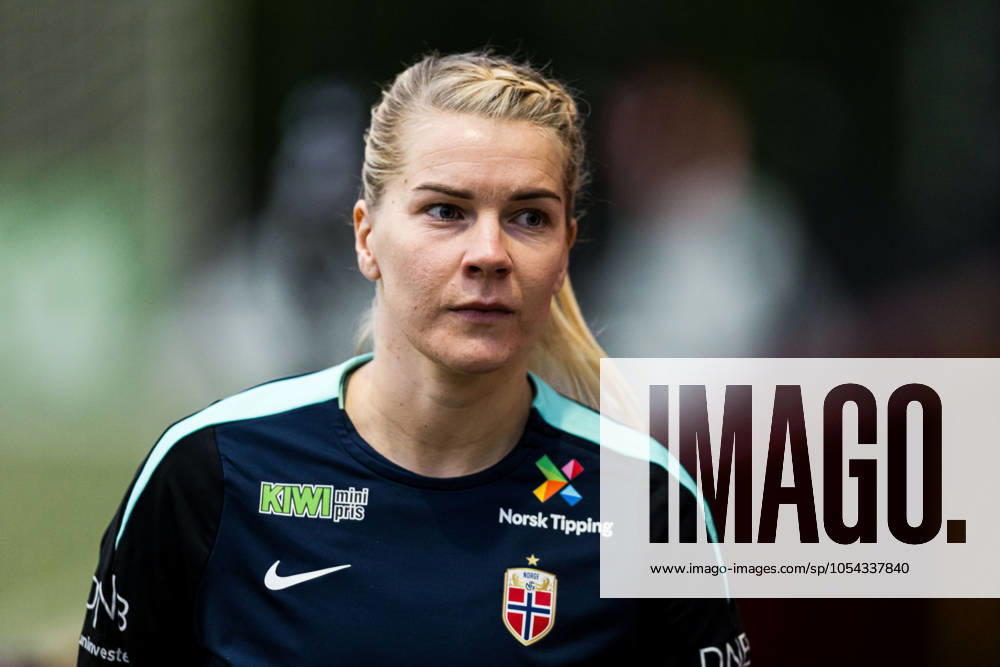 Ada Hegerberg of the Norwegian women s national football team during a training session on November 28, 2024 in Larne. Photo: Marius Simensen BILDBYRAN COP 238 bbeng dam football fotball fotboll norge norway practice soccer training trening träning uefa women s EURO Qualifier, EM, Europameisterschaft