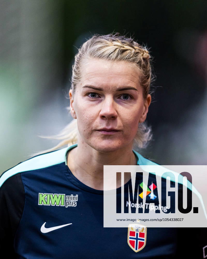 Ada Hegerberg of the Norwegian women s national football team during a training session on November 28, 2024 in Larne. Photo: Marius Simensen BILDBYRAN COP 238 bbeng dam football fotball fotboll norge norway practice soccer training trening träning uefa women s EURO Qualifier, EM, Europameisterschaft