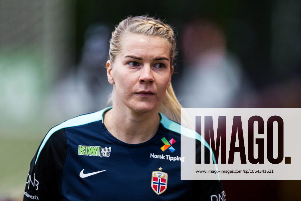 Ada Hegerberg of the Norwegian women s national football team during a training session on November 28, 2024 in Larne. Photo: Marius Simensen BILDBYRAN COP 238 bbeng dam football fotball fotboll norge norway practice soccer training trening träning uefa women s EURO Qualifier, EM, Europameisterschaft