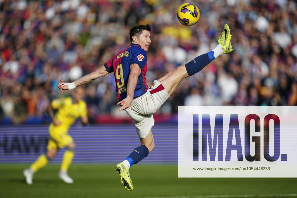ESP: FC Barcelona, Barca v Las Palmas. La Liga EA Sports. Date 15 Robert Lewandowski of FC Barcelona during the La Liga EA Sports match between FC Barcelona and Las Palmas played at Lluis Companys Stadium on November 30, 2024 in Barcelona, Spain. kpng