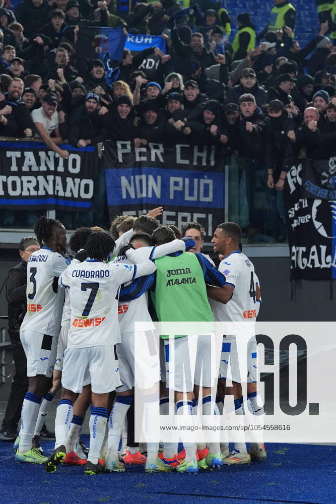 Atalanta s Marten de Roon celebrates after scoring 0-1 during the Serie A EniLive soccer match between Roma and Atalanta at the Rome s Olympic stadium, Italy - Monday December 2, 2024 - Soccer ( Photo by Alfredo Falcone LaPresse )