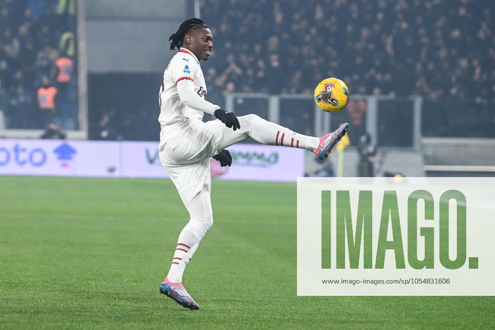 Rafael Leao (Ac Milan) in action during Atalanta BC vs AC Milan, Italian soccer Serie A match in Bergamo, Italy, December 06 2024