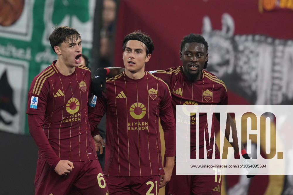 Roma s Niccolo Pisilli celebrates after scoring 3-1 during the Serie A EniLive soccer match between Roma and Lecce at the Rome s Olympic stadium, Italy - Saturday December 7, 2024 - Soccer ( Photo by Alfredo Falcone LaPresse )