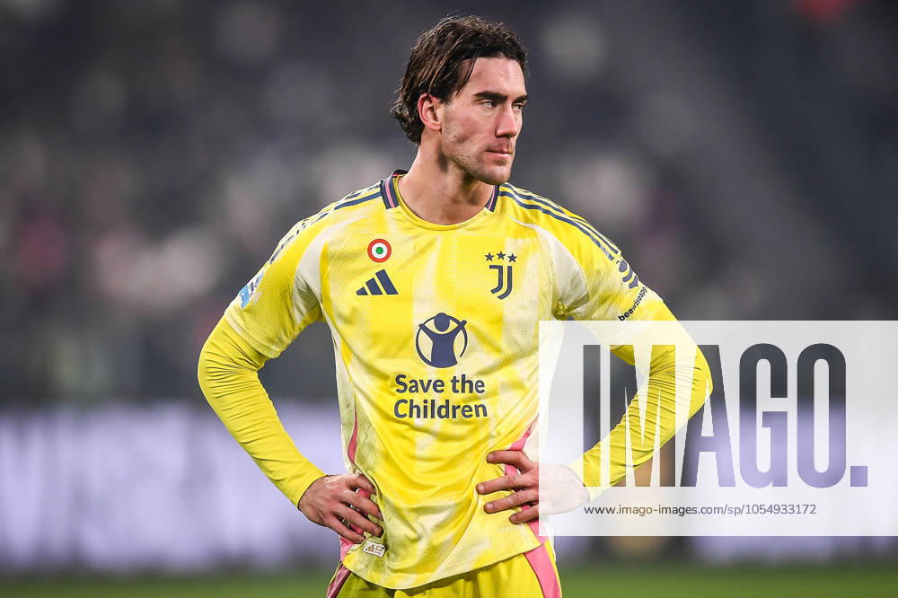 Dusan VLAHOVIC of Juventus during the Serie A match between Juventus FC and Bologna FC at Allianz Stadium on December 07, 2024 in Turin, Italy. Turin Italy - ZUMAm308 20241207_zsp_m308_025