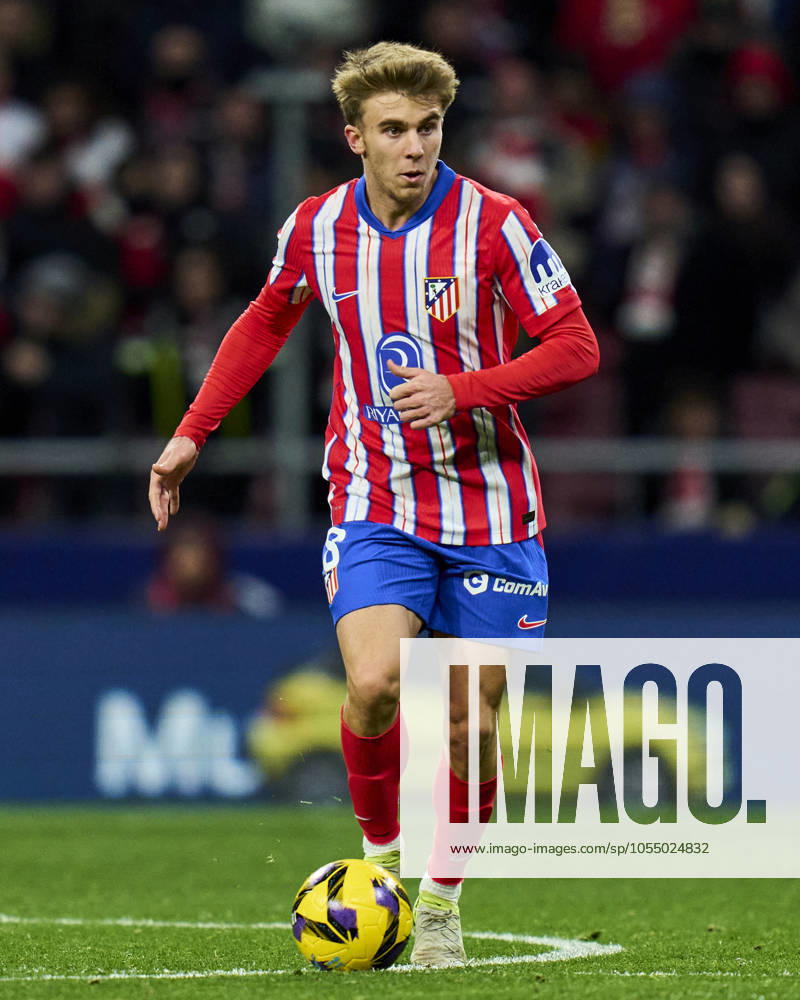 ESP: Atletico de Madrid v Sevilla FC. La Liga EA Sports. Date 16 Pablo Barrios of Atletico de Madrid during the La Liga EA Sports match between Atletico de Madrid and Sevilla FC played at Riyadh Air Metropolitano Stadium on December 8, 2024 in Madrid, Spain. kpng