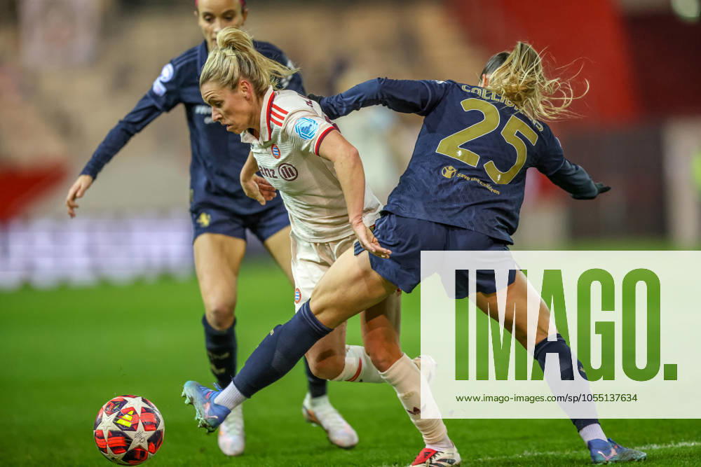 GER, München, FC Bayern München vs Juventus Turin, Women s Champions League, Fussball, UEFA, Spielzeit 2024 2025, FC Bayern Campus, 5. Spieltag, im Bild v.l.: Linda Dallmann (FC Bayern München Frauen 10), Viola Calligaris (Juventus Turin 25) DFB DFL REGULATIONS PROHIBIT ANY USE OF PHOTOGRAPHS AS IMAGE SEQUENCES AND OR QUASI-VIDEO, 02.12.2024,