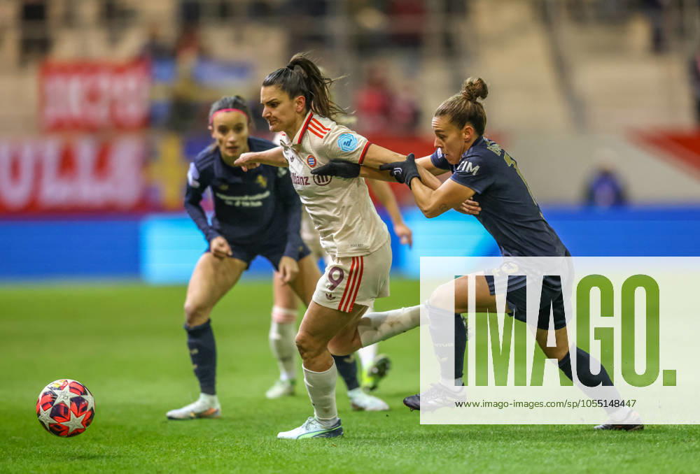 GER, München, FC Bayern München vs Juventus Turin, Women s Champions League, Fussball, UEFA, Spielzeit 2024 2025, FC Bayern Campus, 5. Spieltag, im Bild: Jovana Damnjanović (FC Bayern München Frauen 9) DFB DFL REGULATIONS PROHIBIT ANY USE OF PHOTOGRAPHS AS IMAGE SEQUENCES AND OR QUASI-VIDEO, 02.12.2024,