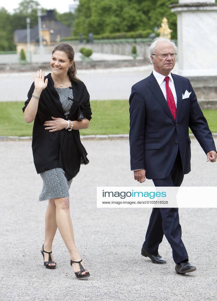 Crown Princess Victoria and King Carl XVI Gustaf Attendance at the Drottningholmsteaterns friends celebration gathering 2009 06 08 c Charles Hammarsten IBL Royal House Sweden