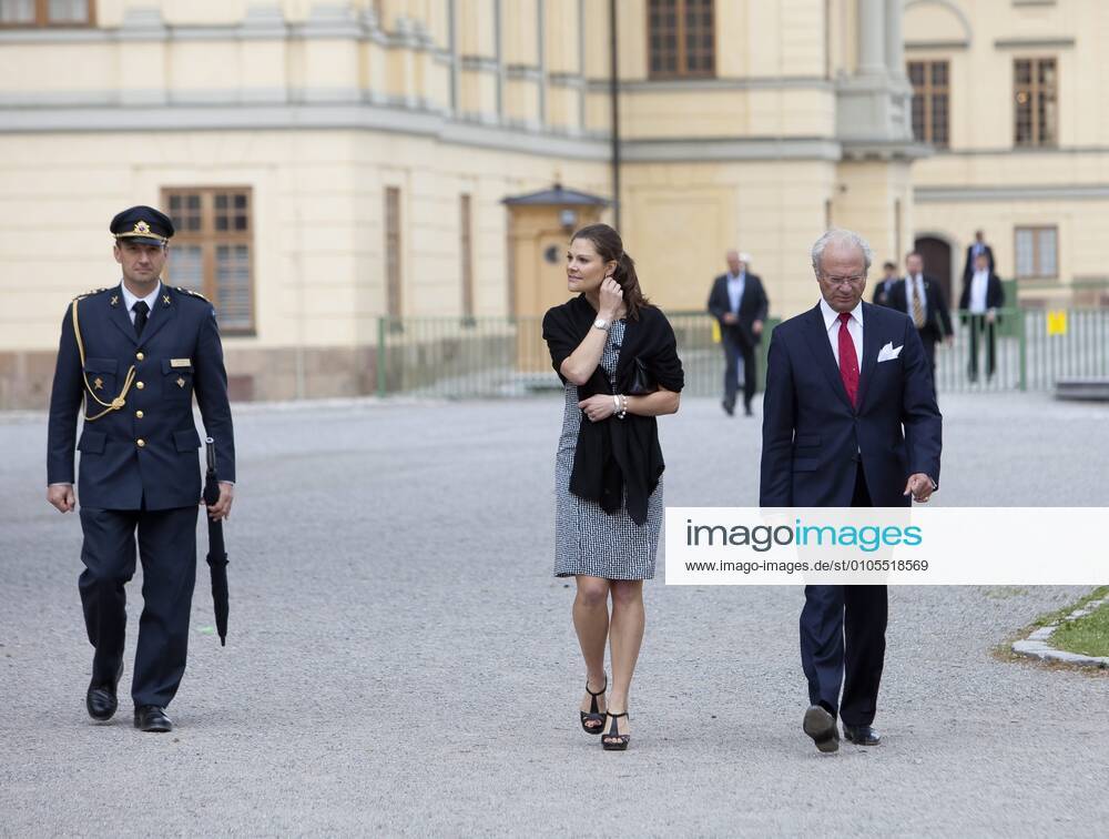 Crown Princess Victoria and King Carl XVI Gustaf Attendance at Drottningholmsteaterns Friends Celebration Gathering 2009 06 08 c Charles Hammarsten IBL Royal House Sweden