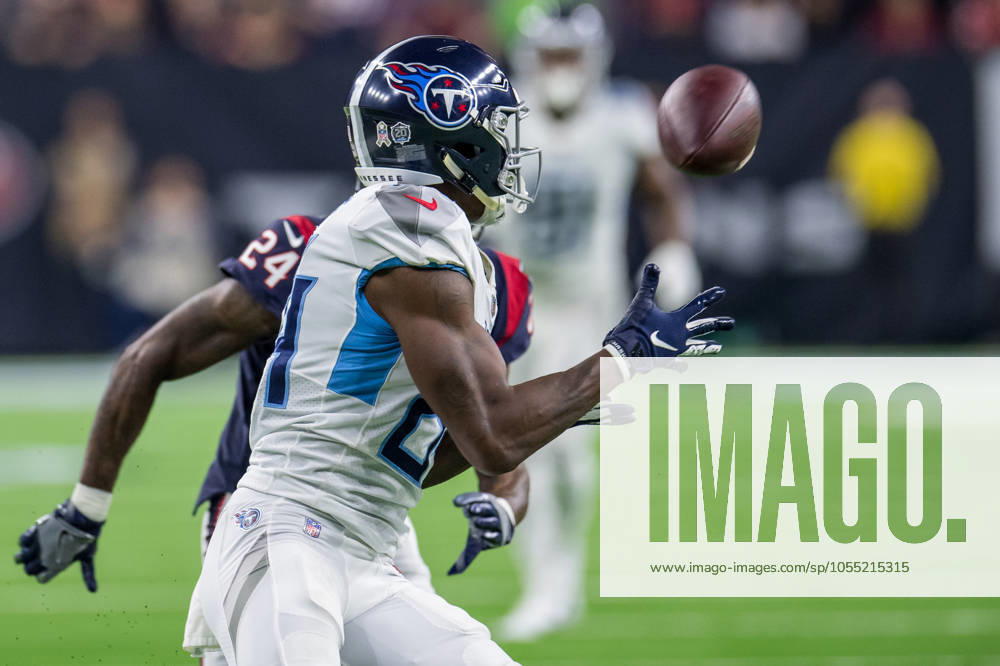 NFL, American Football Herren, USA 2018: Titans vs Texans NOV 26 November 26, 2018: Tennessee Titans wide receiver Corey Davis (84) makes a touchdown catch during the 3rd quarter of an NFL football game between the Tennessee Titans and the Houston Texans at NRG Stadium in Houston, TX. The Texans won the game 34 to 17...Trask Smith CSM Houston TX U.S.