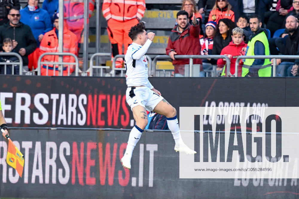 Atalanta s streaker Nicol& xf2; Zaniolo celebrates after scoring the goal for 0-1 during the Serie A soccer match between Cagliari Calcio and Atalanta at the Unipol Domus in Cagliari, Sardinia - Friday, 14 December 2024. - Soccer