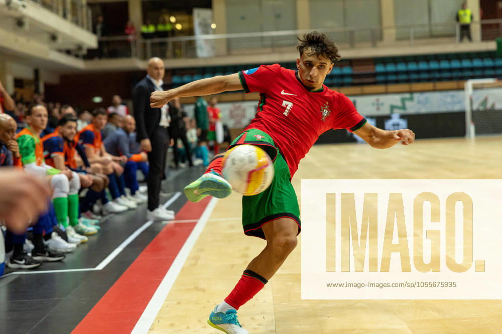 LUCIO JR player from Portugal seen on action during the UEFA Futsal Euro 2026 Qualifying match between Portugal and Netherlands at Pavilhao Municipal da Povoa de Varzim 18, 2024 in Povoa de Varzim, Portugal. Final Score Portugal 4 - 2 Netherlands Povoa De Varzim Portugal - ZUMAl192 20241218_zsp_l192_013