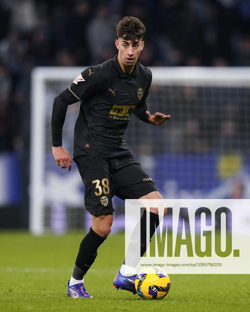 ESP: RCD Espanyol v Valencia CF. La Liga EA Sports. Date 13 Iker Cordoba of Valencia FC during the La Liga EA Sports match between RCD Espanyol and Valencia CF played at RCDE Stadium on December 18, 2024 in Barcelona, Spain. kpng