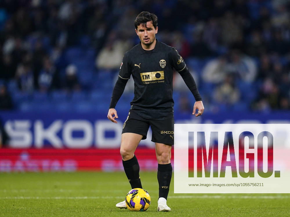 ESP: RCD Espanyol v Valencia CF. La Liga EA Sports. Date 13 Hugo Guillamon of Valencia CF during the La Liga EA Sports match between RCD Espanyol and Valencia CF played at RCDE Stadium on December 18, 2024 in Barcelona, Spain. kpng