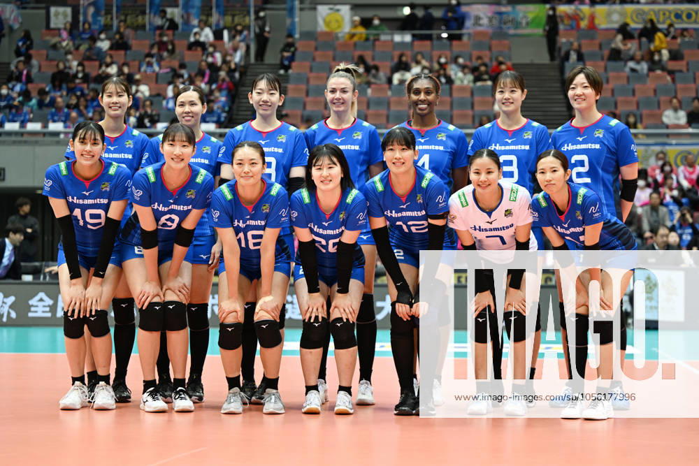 SAGASaga Hisamitsu Springs team group, Mannschaftsbild, Totale DECEMBER 21, 2024 - Volleyball : 2024 All Japan Women s Volleyball Championships (Empress s Cup) Final match between Victorina Himeji 3-2 Saga Hisamitsu Springs at Asue Arena Osaka in Osaka, Japan. Noxthirdxpartyxsales (276735240)