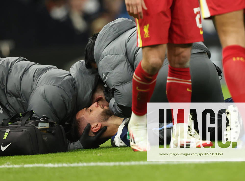 Rodrigo Bentancur (TH). injured at the Tottenham Hotspur v Liverpool, Carabao Cup Semi-Final 1st leg match, at the Tottenham Hotspur Stadium, London, UK on on 8th January 2025.