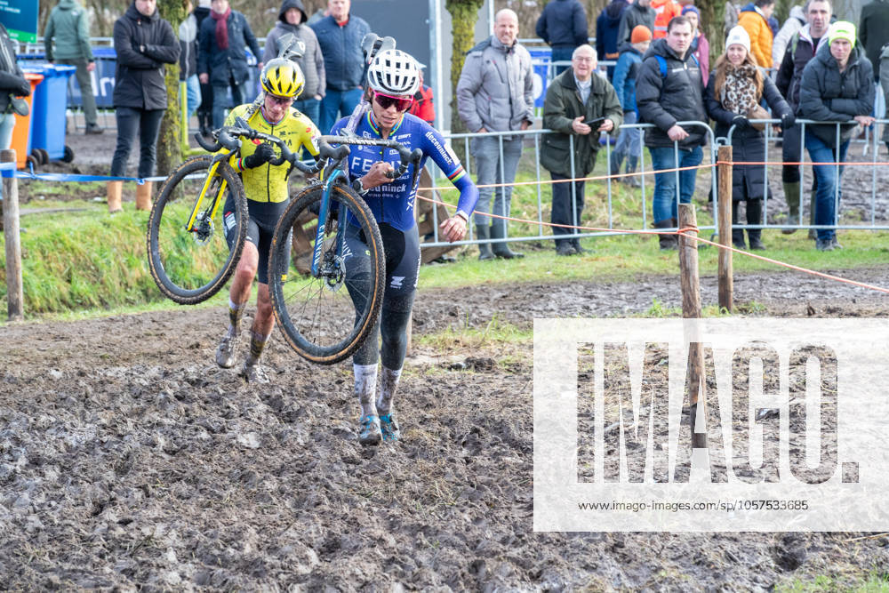 NK Cyclocross Oisterwijk vrouwen Oisterwijk (NED), CYCLOCROSS, JANUARY 12 Gefotografeerd tijdens het Nederlands Kampioenschap veldrijden in Oisterwijk Content not available for redistribution in The Netherlands directly or indirectly through any third parties.