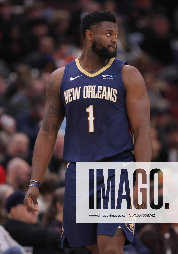 CHICAGO, IL - JANUARY 14: Zion Williamson 1 of the New Orleans Pelicans looks on during the first half against the Chicago Bulls on January 14, 2025 at the United Center in Chicago, Illinois. (Photo by Melissa Tamez Icon Sportswire) NBA, Basketball Herren, USA JAN 14 Pelicans at Bulls Icon250114063