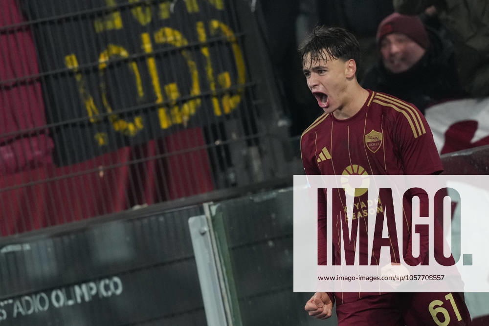 Romas Niccolo Pisilli celebrates after scoring 3-1 during the Serie A EniLive soccer match between Roma and Lecce at the Rome s Olympic stadium, Italy - Saturday December 7, 2024 - Soccer ( Photo by Alfredo Falcone LaPresse )
