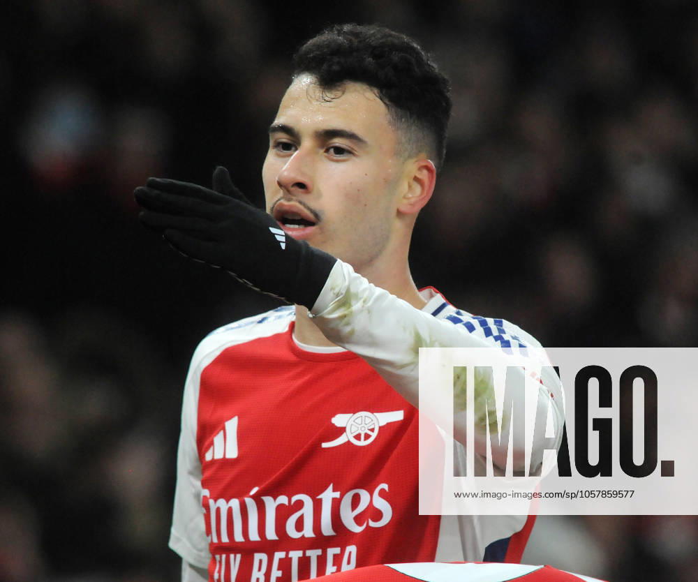 Football - 2024 2025 Premier League - Arsenal vs Aston Villa - Emirates Stadium - Saturday 18th January 2025 Gabriel Martinelli of Arsenal celebrates his first half goal COLORSPORT Andrew Cowie