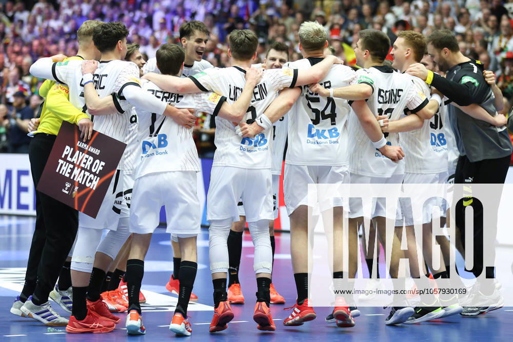 Deutschland - Tschechien, IHF WM 2025 Mannschaftskreis der jubelnden deutschen Spieler. Handball IHF Weltmeisterschaft, Länderspiel zwischen Deutschland und Tschechien am 19. Januar 2025 in Herning (Dänemark)., Herning Dänemark Jyske Bank Boxen