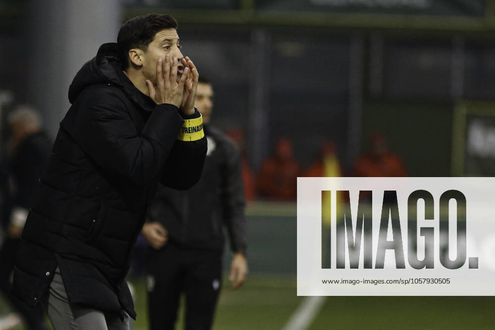 Liga portugal 2 meu super - cd tondela xmario m. Tondela (pt) 01 19 2025 - liga portugal meu super - cd tondela xmario m. luis pinto tondela coach during the match between tondela xmario m., valid for the 18th round of the portugal league 2 meu super, held at the joao cardoso stadium, in tondela, on this sunday afternoon,(19). (Foto: Alexandre Gomes Thenews2 imago images) SPO