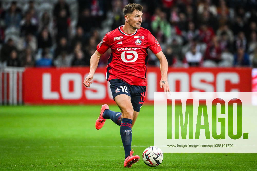 Villeneuve-D ascq, France, France: Thomas MEUNIER of Lille during the Ligue 1 match between Lille OSC (LOSC) and Toulouse FC at Pierre Mauroy Stadium on October 05, 2024 in Villeneuve-d Ascq near Lille, France. Villeneuve-D ascq France - ZUMAm308 20241005_zsp_m308_038