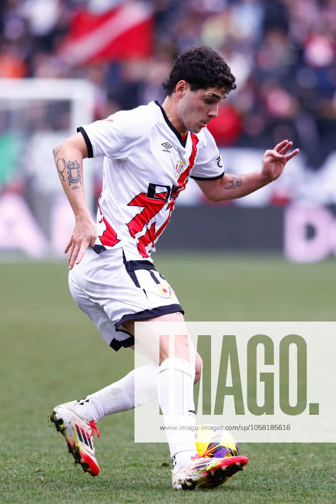 Sergio Camello of Rayo Vallecano in action during the Spanish League, LaLiga EA Sports, football match played between Rayo Vallecano and Girona FC at Estadio de Vallecas on January 26, 2025, in Madrid, Spain. Madrid SPAIN - ZUMAa181 20241031_zaa_a181_157